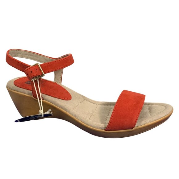 NIB $54 White Mountain Corkys Chili Red Suede Wedge Sandals Womens SZ 8M - Picture 1 of 7